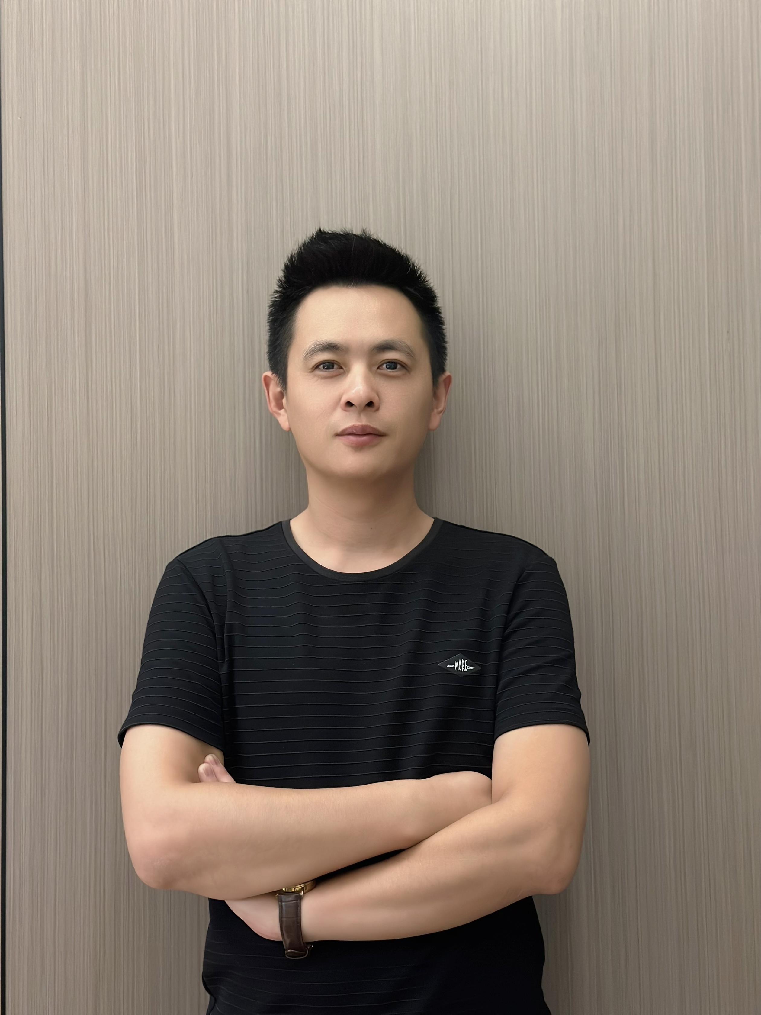 杨帆 设计师照片